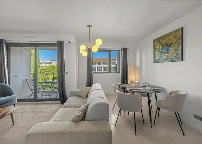 Sublime 2br Carlton Riviera Croisette Apartment Cannes